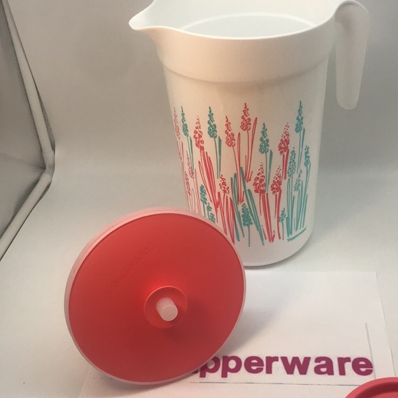 Tupperware  Set Jumbo Jug 4 Liter & 16 oz Tumbler - Picture 15 of 16